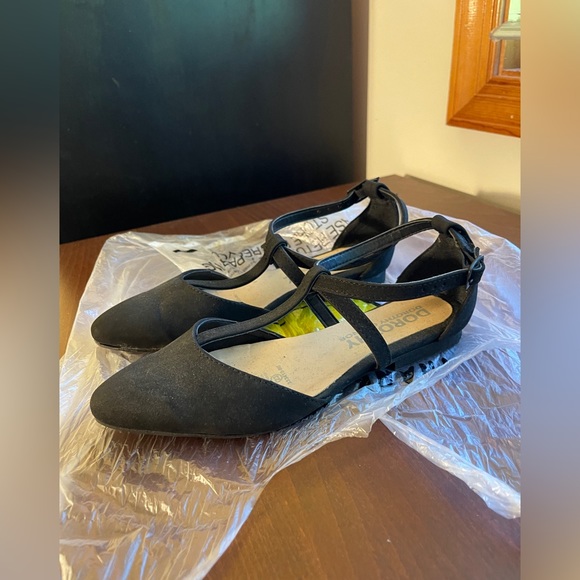 Dorothy Gaynor Black Ballet Flats US 6 - Picture 3 of 8